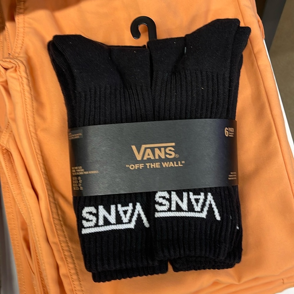Vans Socks 6 pairs set CREW VANS.
"OFF THE WALL" Black/White
NWT - Picture 6 of 16